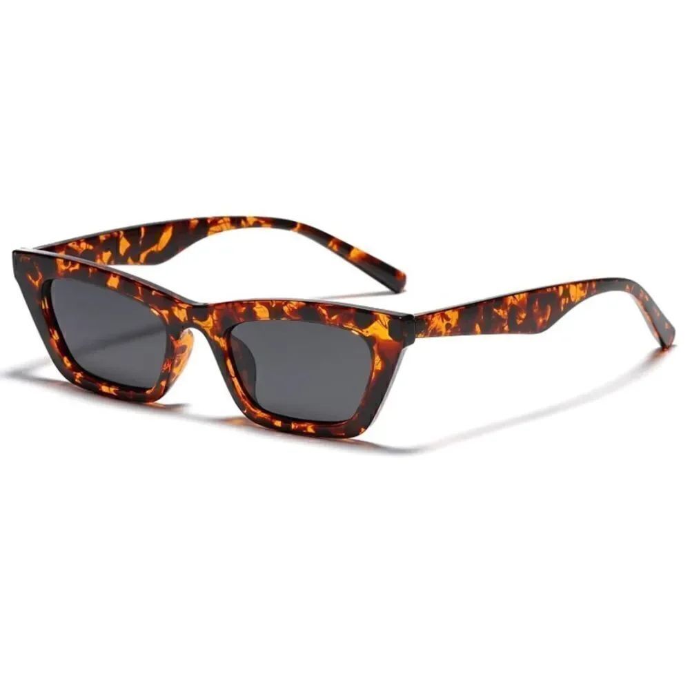 Vintage Small Cat Eye sunglasses